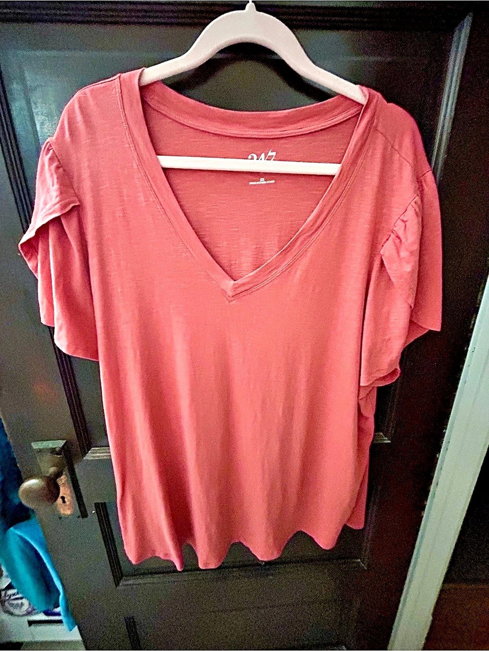 Maurice’s 24/7 Coral Pink Flutter Sleeve V-Neck Tee, Size 2X